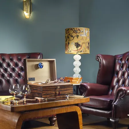 De' Ricci - Small Luxury Of The World