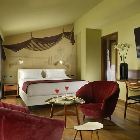 Hotel De' Ricci - Small Luxury Of The World 4*